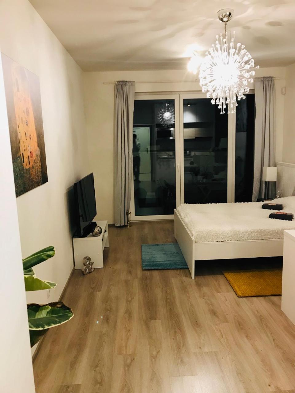 Apartement Blanc De Luxe Прага Екстериор снимка